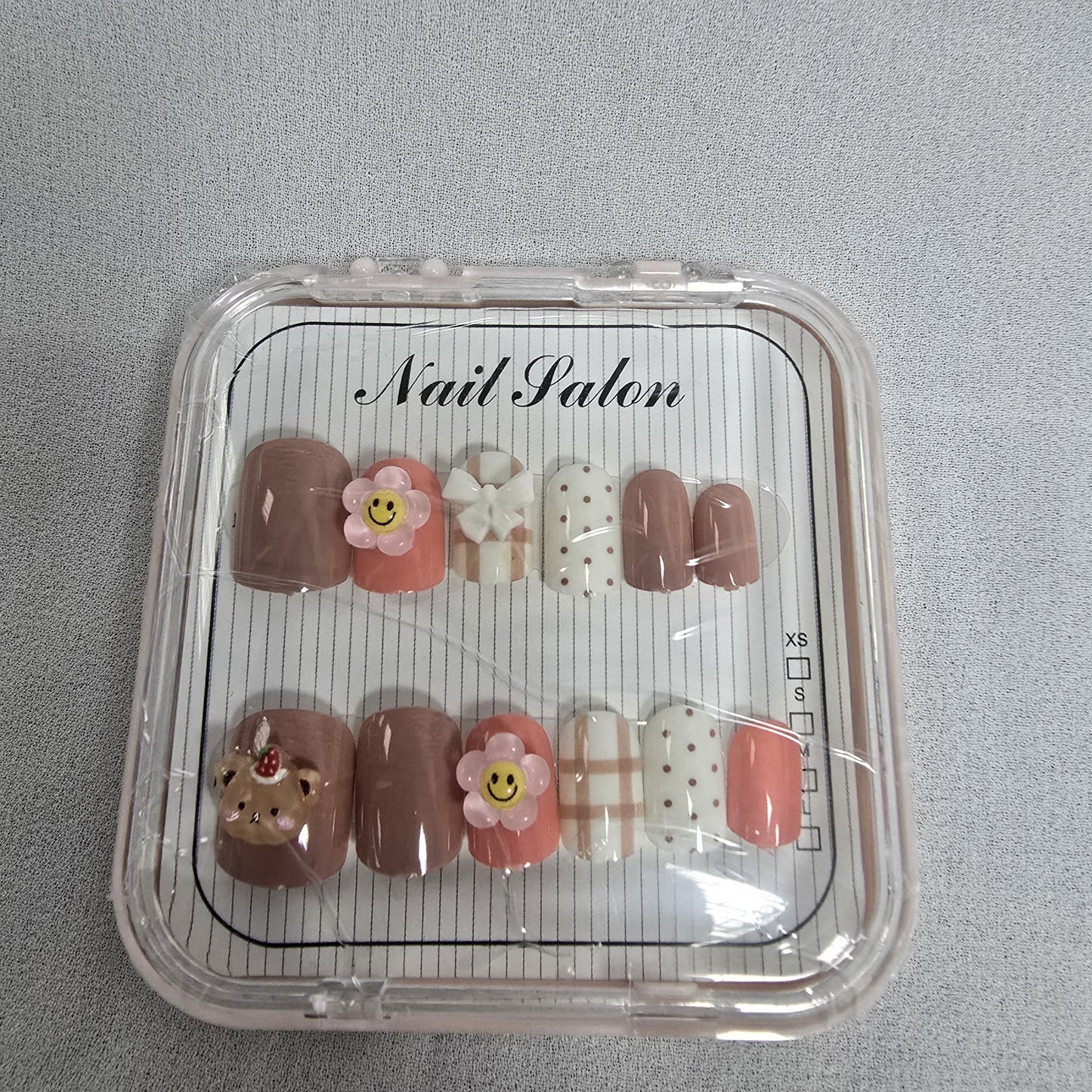 Girls 12-Piece Nail Set in Box