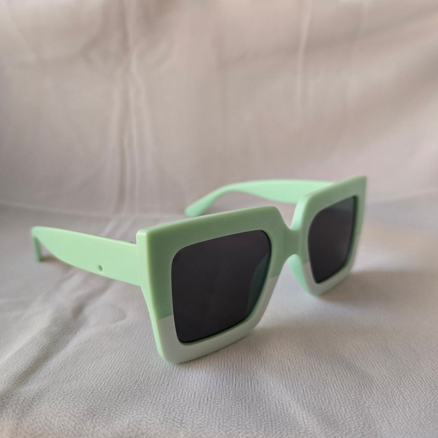 Girls Sunny Spark Sunglasses with Colorful Frame