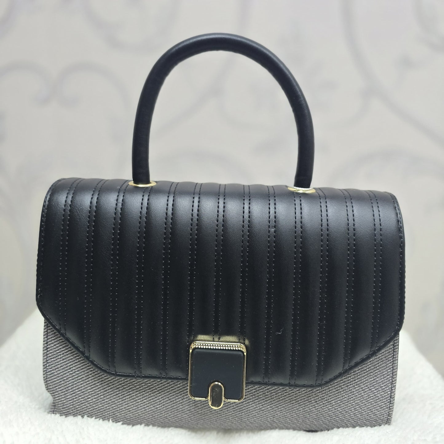 The Women’s beautiful Designer Handbag
