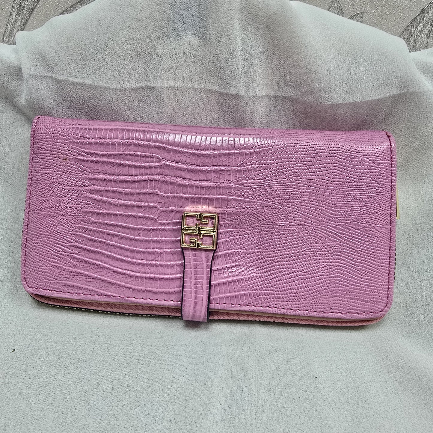 PU Leather Women’s Wallet with Zipper Pocket and Card Holder (XX-34) - Red Rose