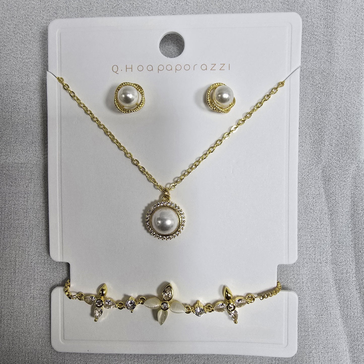 Flower Jewellery 3-Piece Set (Necklace, Earrings, Bracelet)