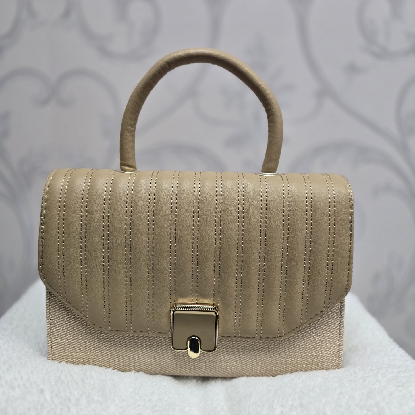 The Women’s beautiful Designer Handbag