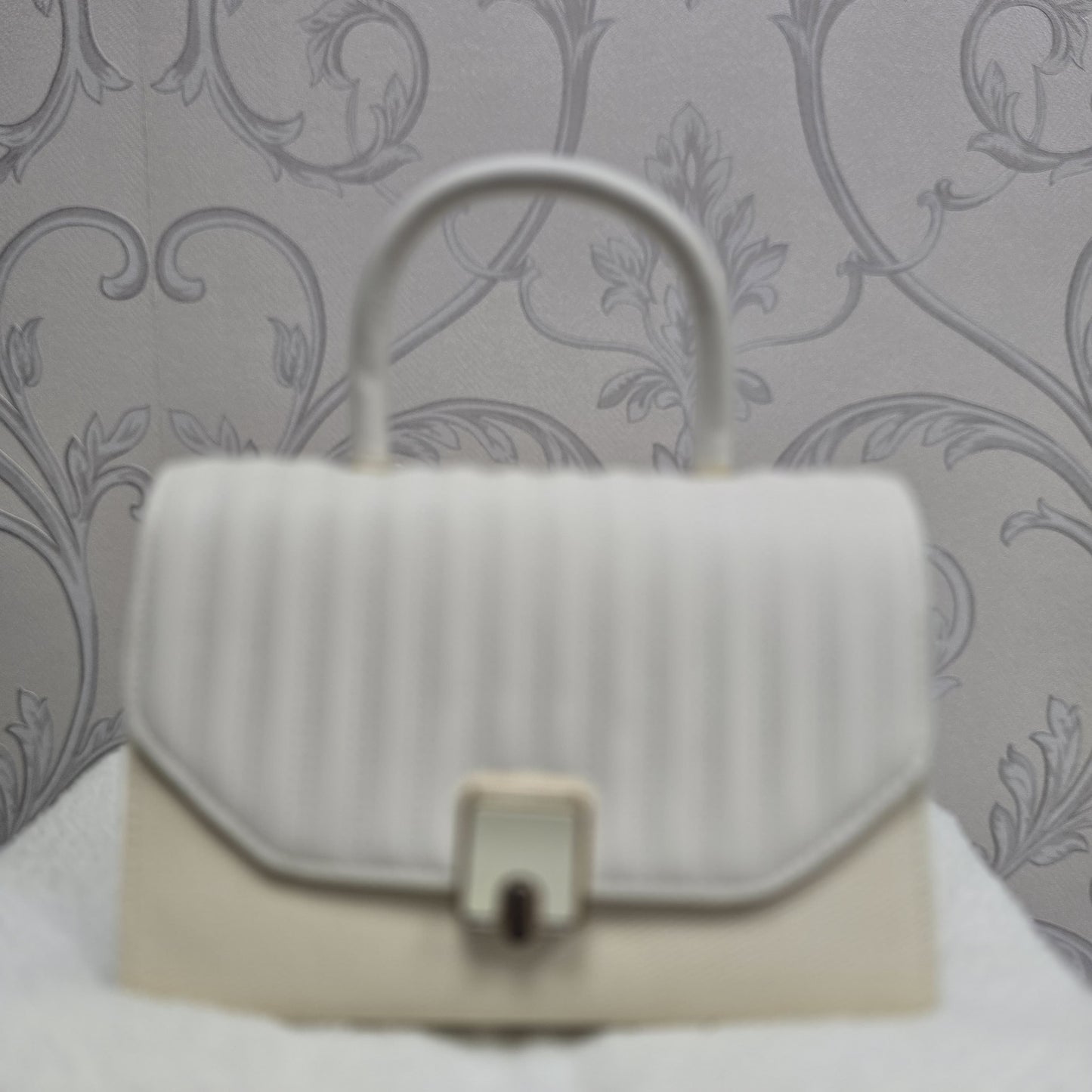 The Women’s beautiful Designer Handbag